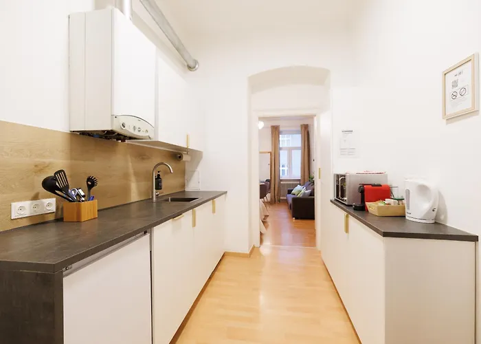 Haven - 2 Min To Westbahnhof Apartment